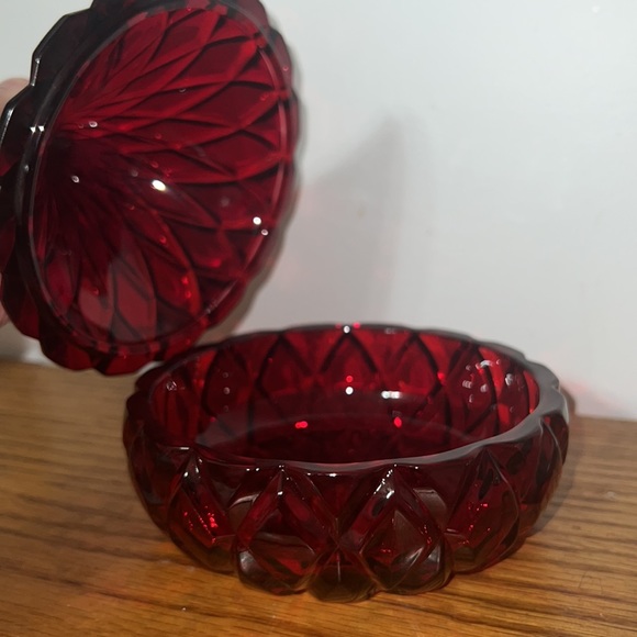 hersheys Dining Hersheys Kisses Brand Candy Dish Crystal Red